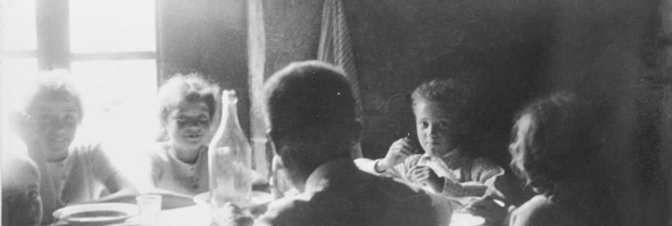 Ridracoli - famiglia a tavola - Archivio Onofrio Leoni